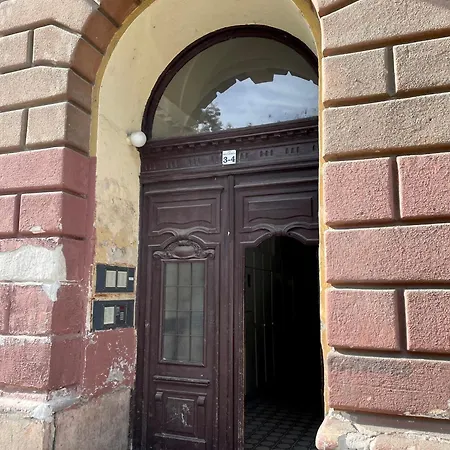 Apartment Margaret Next To The Lukacs With Panorama Danube Budapest