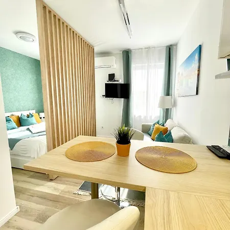 Apartment Margaret Next To The Lukacs With Panorama Danube *