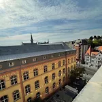 Appartement Margaret Next To The Lukacs View To The Danube River Budapest